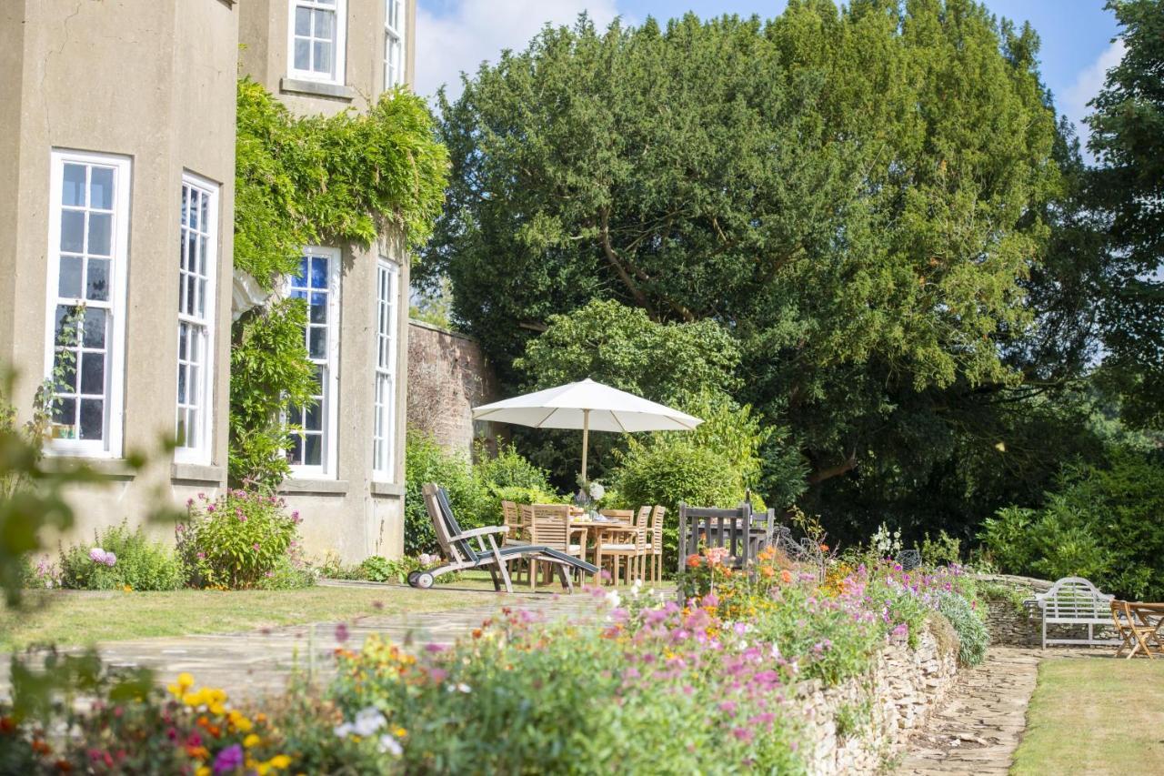 Upper Helmsley Hall York Exterior photo